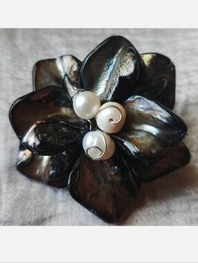 Fresh Water Pearls Brooch with Brownish Iridescent Shells or Stone Wire Wrapped